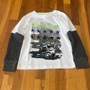 NWT Mish Boys White and Gray Graphic Long Sleeve Shirt Size 6